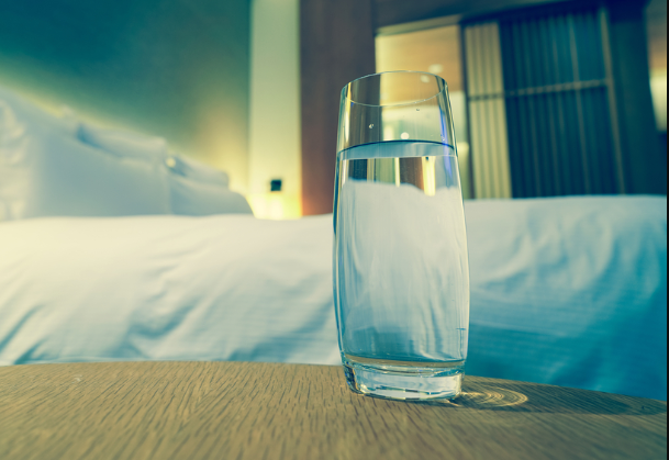 efek minum air hangat sebelum tidur