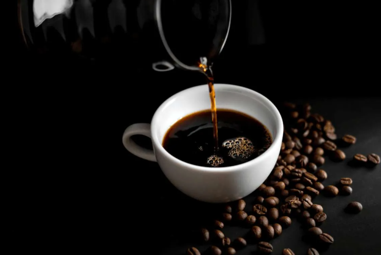 minum kopi hitam tanpa gula di pagi hari