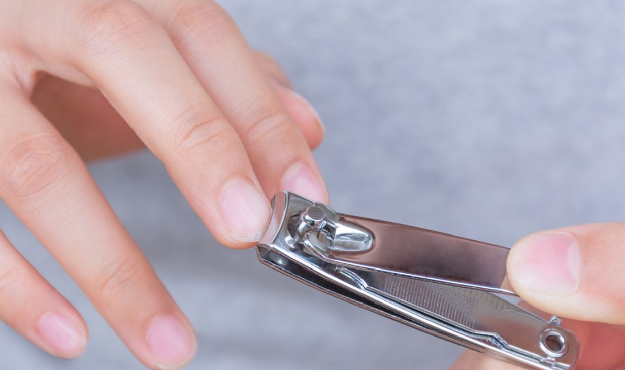 sunnah memotong kuku hari jumat